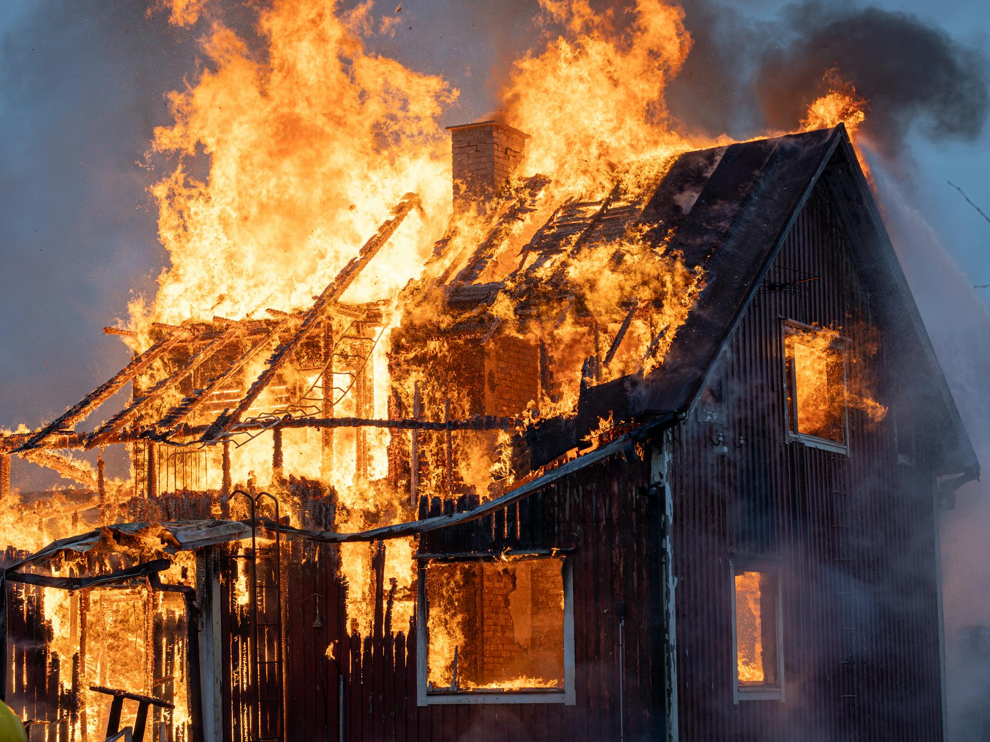 free-photo-of-house-on-fire.jpeg