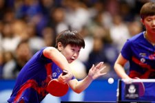 Sun Yingsha bh flip.jpg Sun Yingsha bh flip.jpg